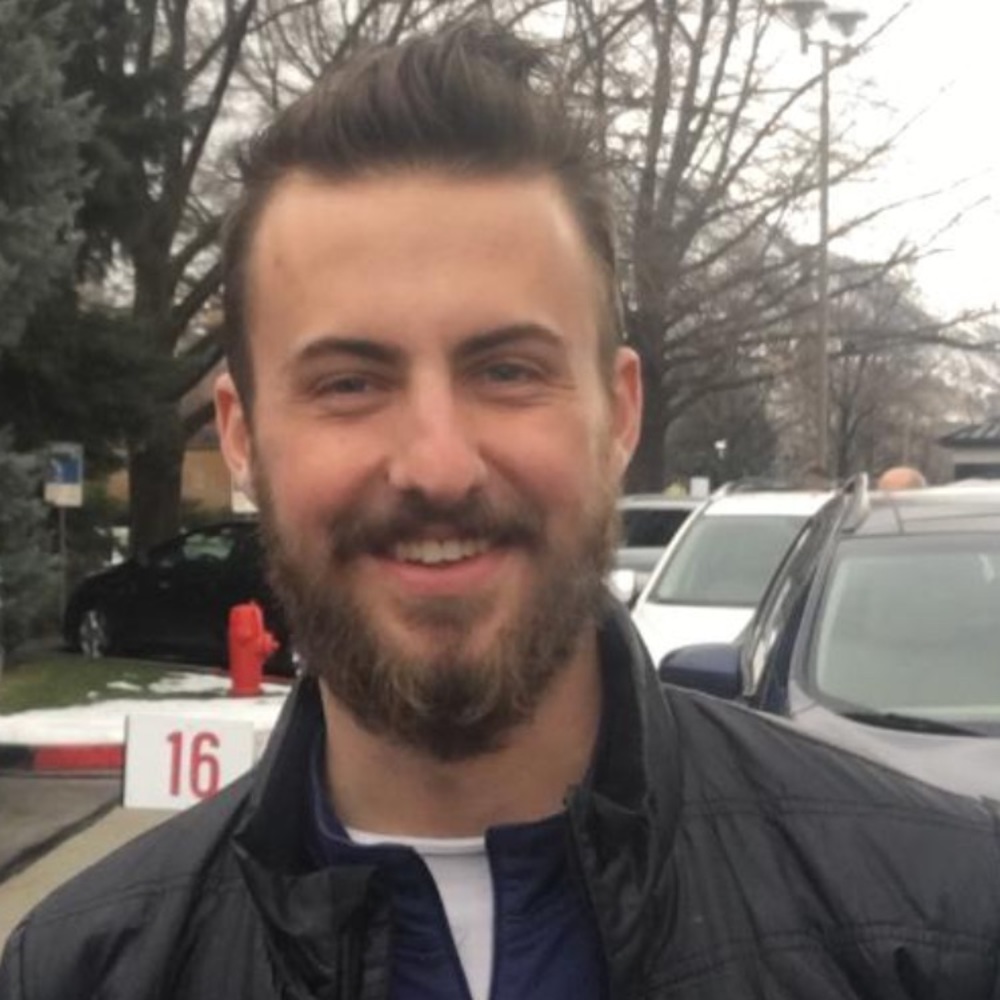 Meet your Posher, Logan